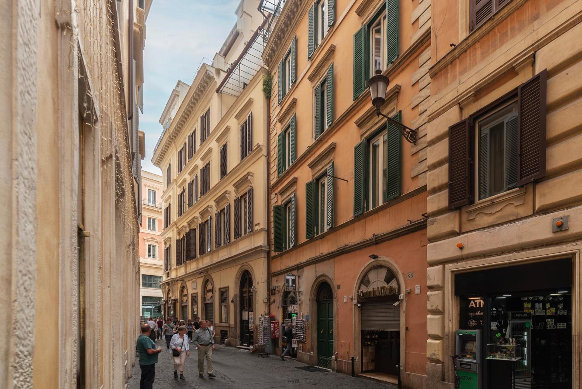 Ad Un Passo Da Piazza Di Pietra - Mini House *