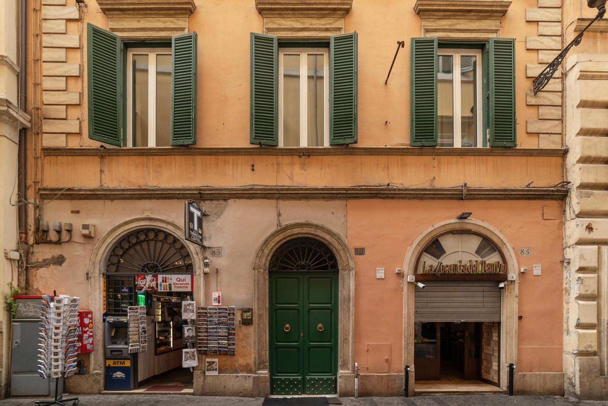 Ad Un Passo Da Piazza Di Pietra - Mini House
